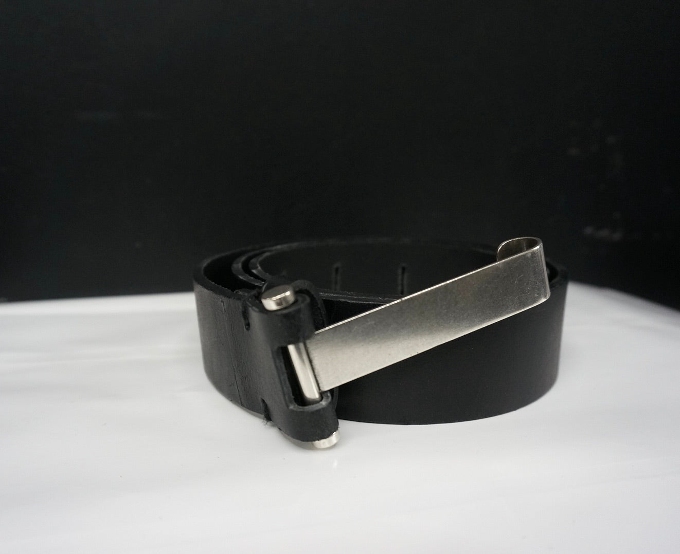 Long buckle belt