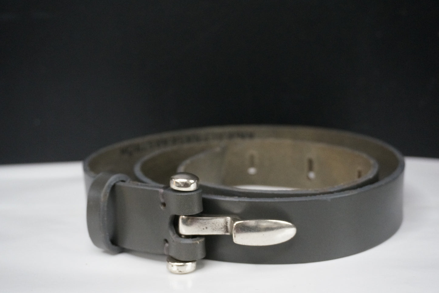 Short buckle belt