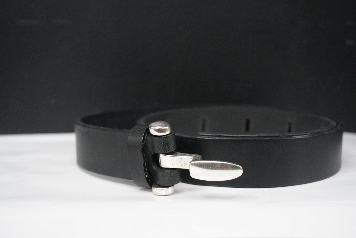 Short buckle belt