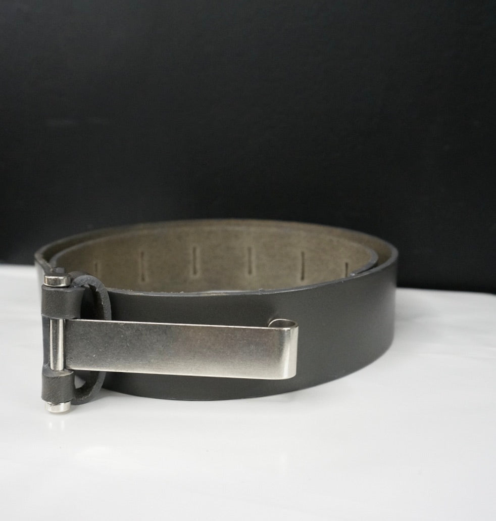 Long buckle belt