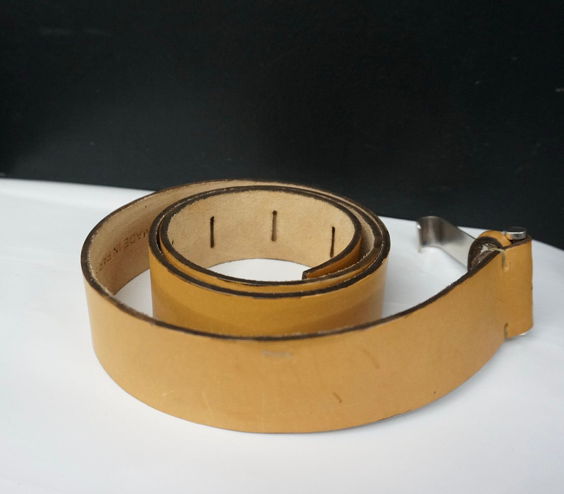 Long belt buckle
