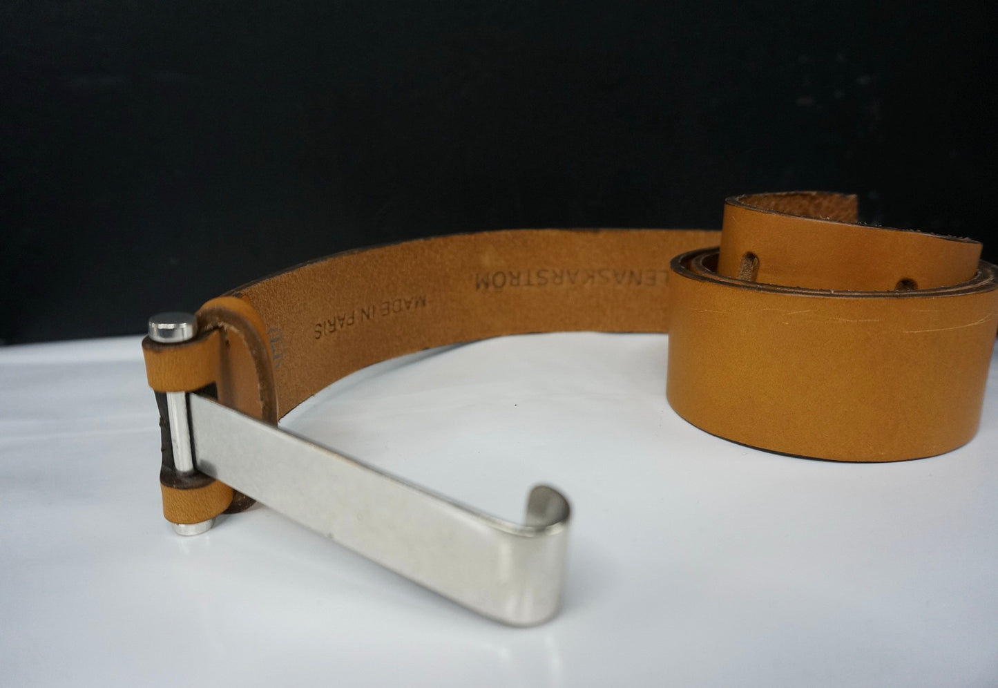 Long buckle belt
