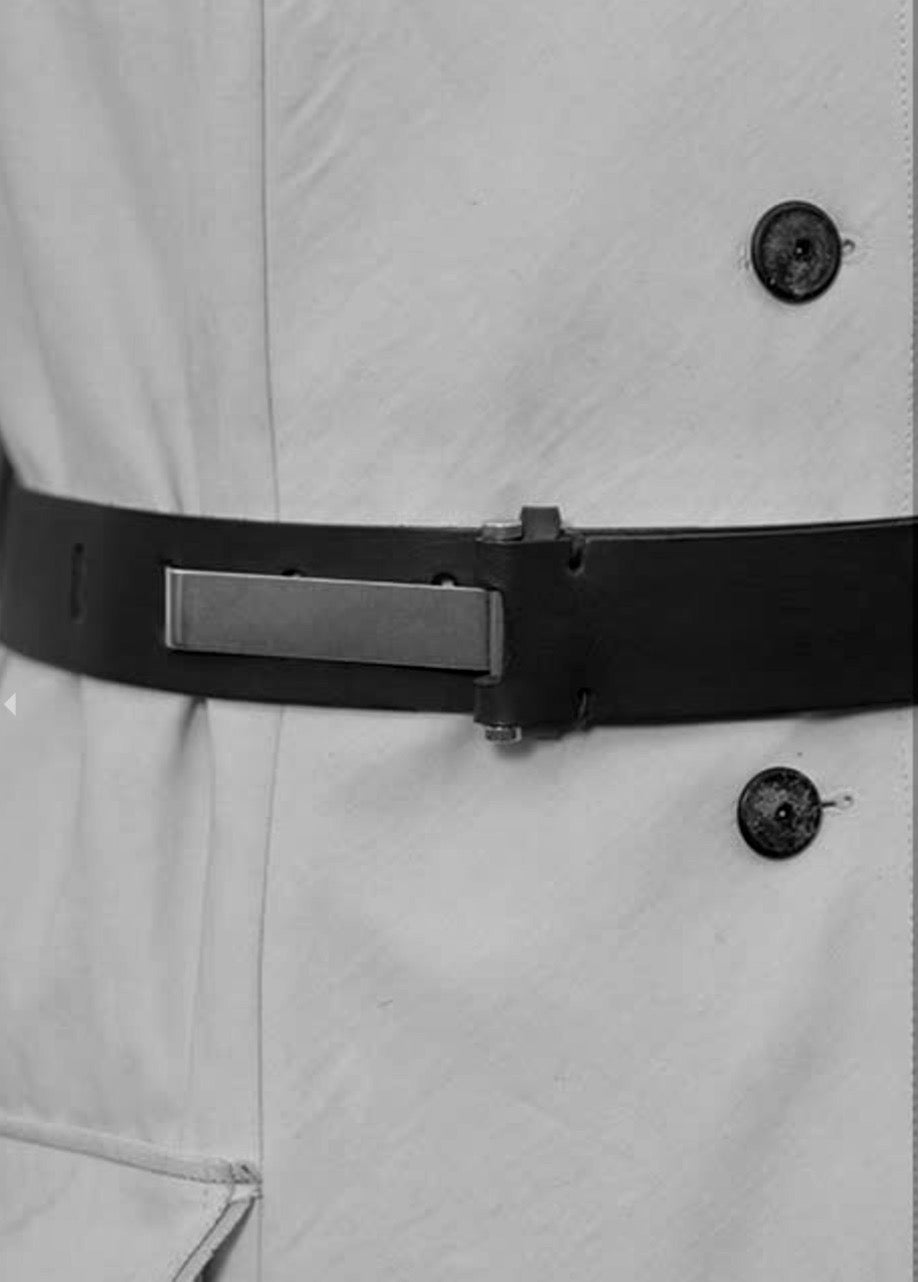 Long buckle belt